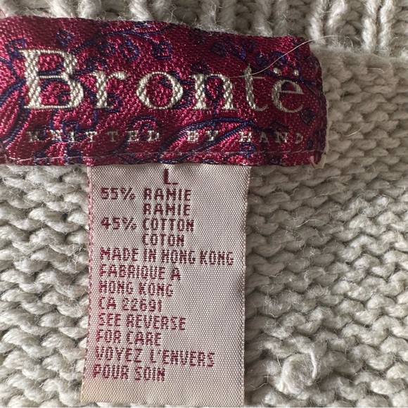 Vintage Bronte Knitted by Hand Cottagecore Granny Floral Sweater Size Large - Picture 10 of 16